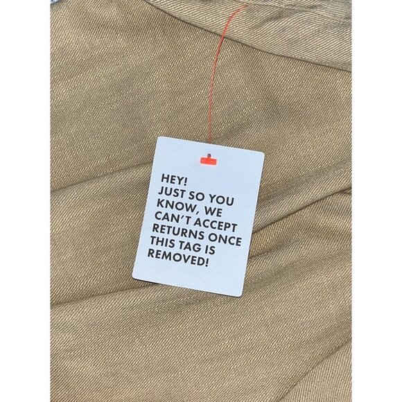 ASOS DESIGN Plus Size Pleated High-Waist Shorts | NWT | Size 18 - Picture 7 of 8